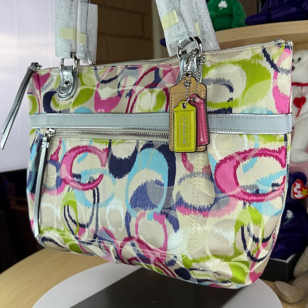 ๐ฅNWOT COACH - Poppy Ikat Signature C Multi/Silver Glam Tote Y2K - 45U088 - Picture 5 of 15